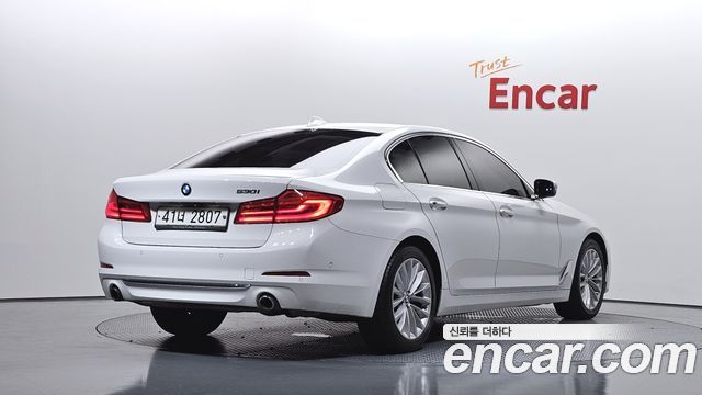 BMW 5-Series 530i Luxury Plus