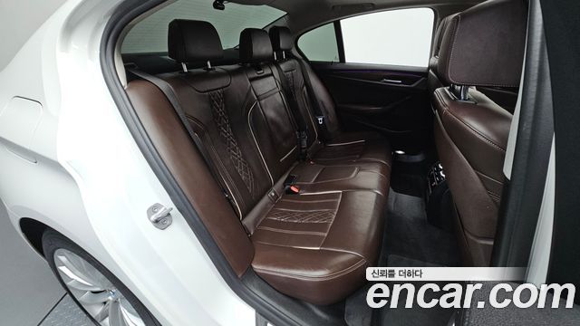 BMW 5-Series 530i Luxury Plus