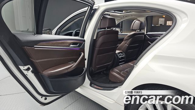 BMW 5-Series 530i Luxury Plus