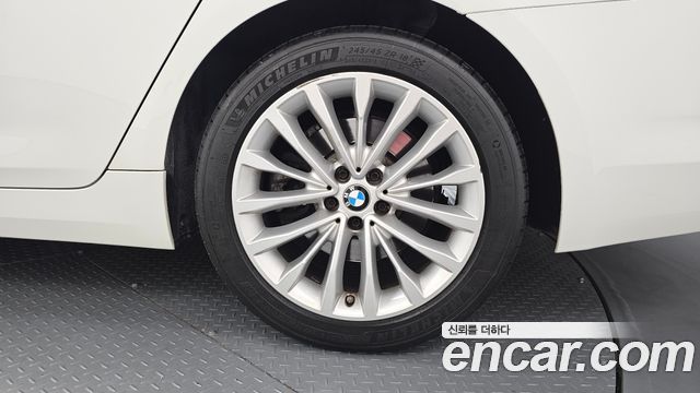BMW 5-Series 530i Luxury Plus