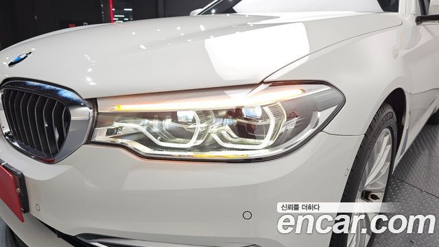 BMW 5-Series 530i Luxury Plus