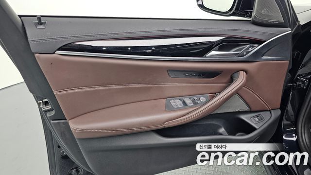 BMW 5-Series 530i M Sport Package