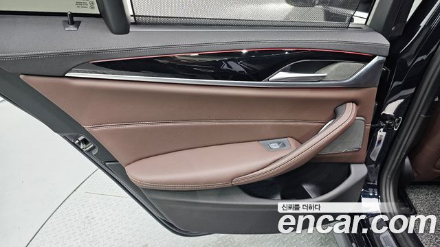 BMW 5-Series 530i M Sport Package
