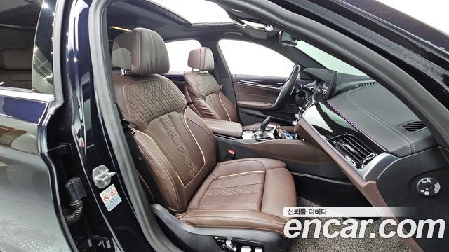 BMW 5-Series 530i M Sport Package
