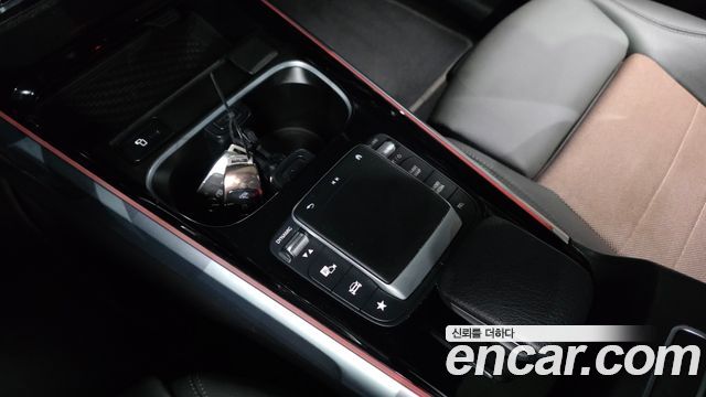 Mercedes-Benz EQB EQB300 4MATIC