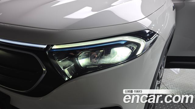 Mercedes-Benz EQB EQB300 4MATIC