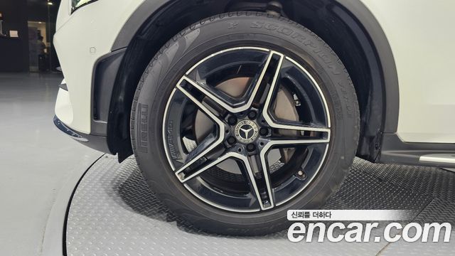 Mercedes-Benz GLC-Class GCL300 4MATIC Coupe