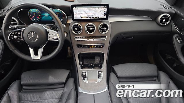 Mercedes-Benz GLC-Class GCL300 4MATIC Coupe