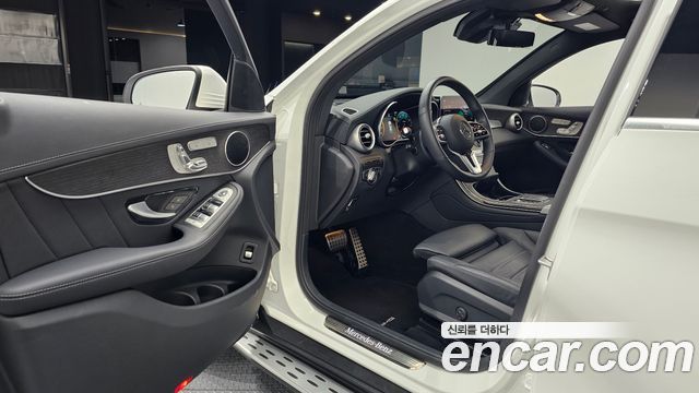 Mercedes-Benz GLC-Class GCL300 4MATIC Coupe
