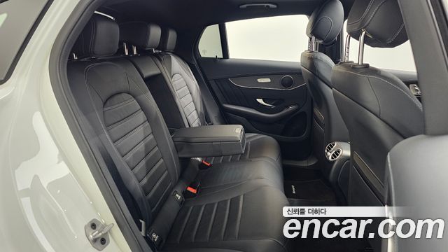 Mercedes-Benz GLC-Class GCL300 4MATIC Coupe