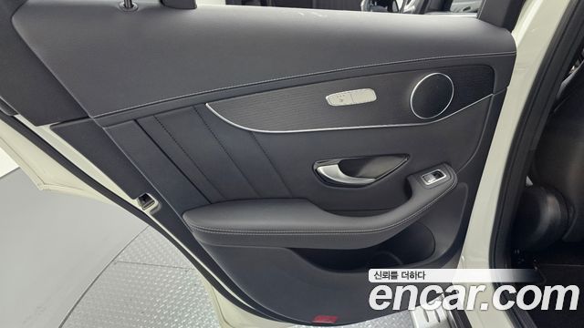 Mercedes-Benz GLC-Class GCL300 4MATIC Coupe