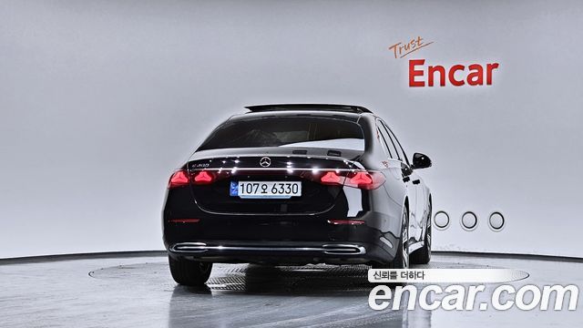 Mercedes-Benz E-Class E200 Avantgarde