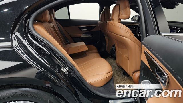 Mercedes-Benz E-Class E200 Avantgarde