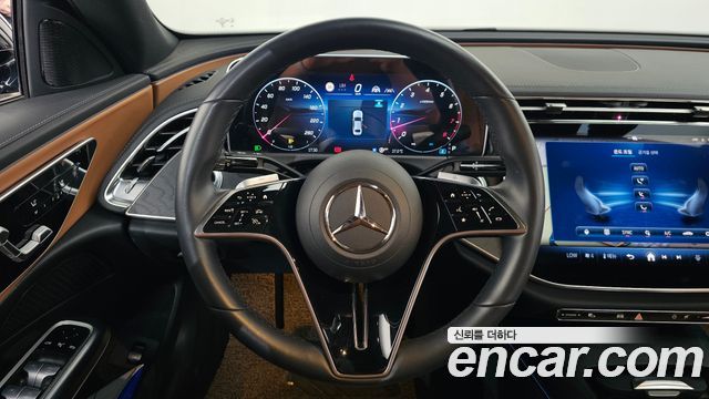Mercedes-Benz E-Class E200 Avantgarde