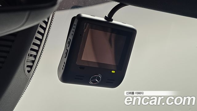 Mercedes-Benz E-Class E200 Avantgarde