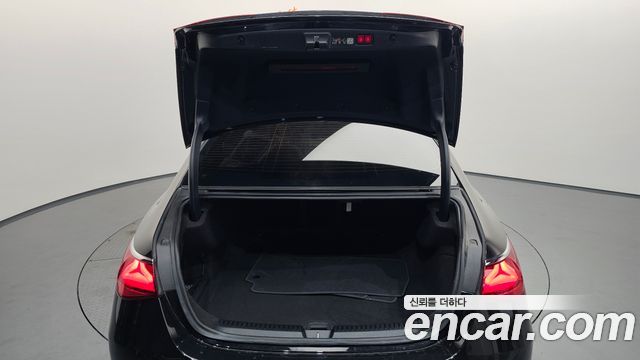 Mercedes-Benz E-Class E200 Avantgarde