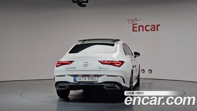 Mercedes-Benz CLA-Class CLA250 4MATIC