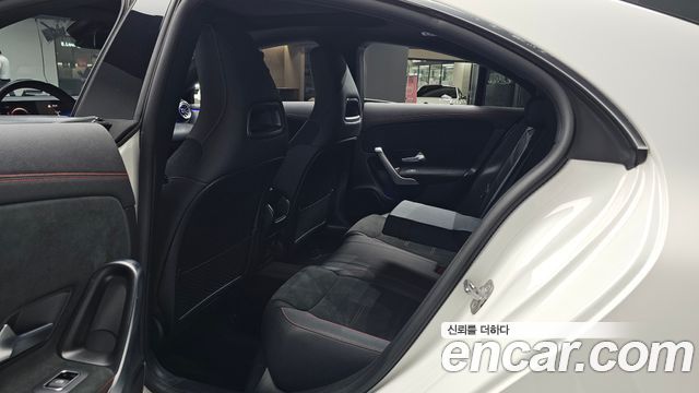 Mercedes-Benz CLA-Class CLA250 4MATIC