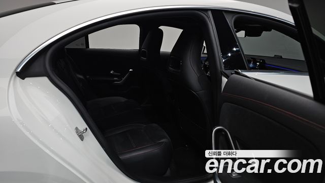 Mercedes-Benz CLA-Class CLA250 4MATIC