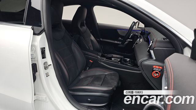 Mercedes-Benz CLA-Class CLA250 4MATIC