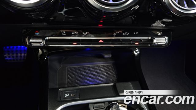 Mercedes-Benz CLA-Class CLA250 4MATIC