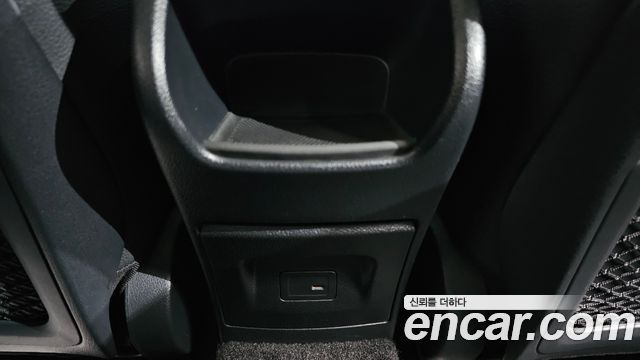 Mercedes-Benz CLA-Class CLA250 4MATIC
