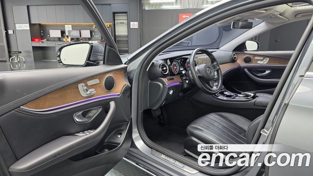 Mercedes-Benz E-Class E220d Exclusive