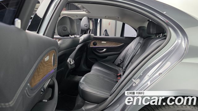 Mercedes-Benz E-Class E220d Exclusive