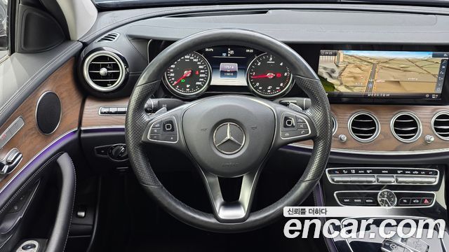 Mercedes-Benz E-Class E220d Exclusive