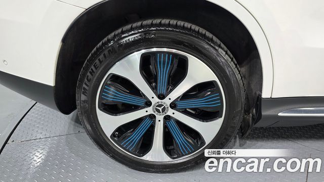 Mercedes-Benz EQC EQC400 4MATIC