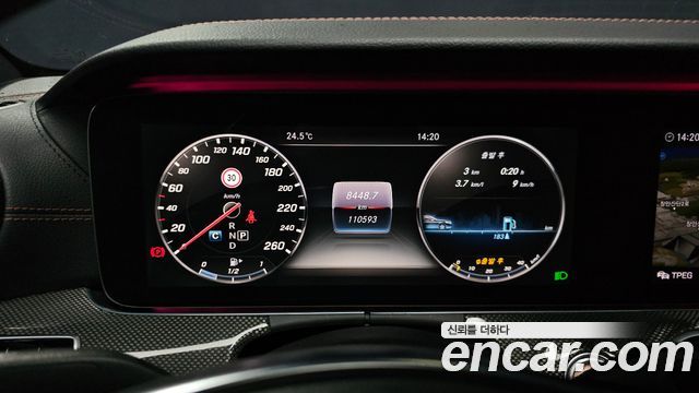 Mercedes-Benz E-Class E300 4MATIC AMG Line