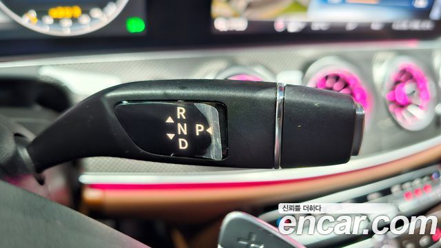 Mercedes-Benz E-Class E300 4MATIC AMG Line