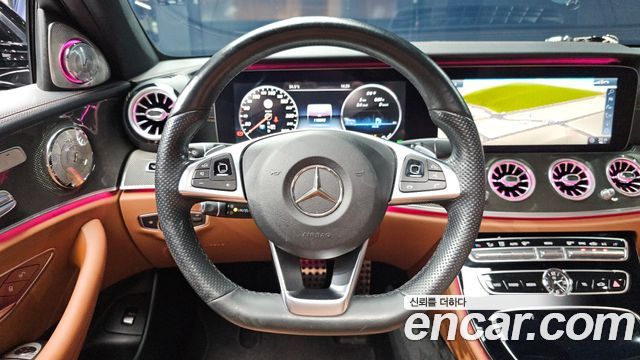 Mercedes-Benz E-Class E300 4MATIC AMG Line