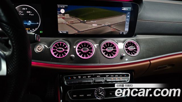 Mercedes-Benz E-Class E300 4MATIC AMG Line