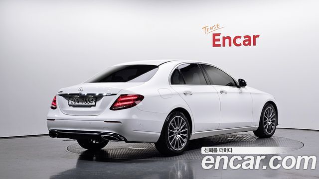 Mercedes-Benz E-Class E200 Avantgarde