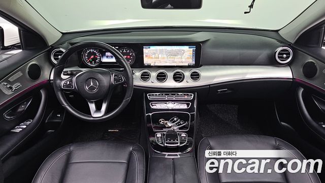 Mercedes-Benz E-Class E200 Avantgarde