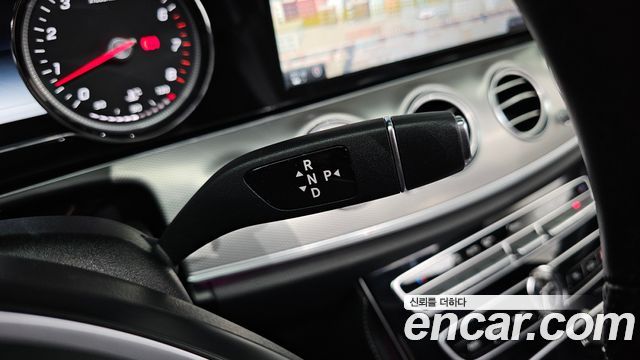 Mercedes-Benz E-Class E200 Avantgarde