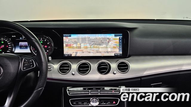 Mercedes-Benz E-Class E200 Avantgarde