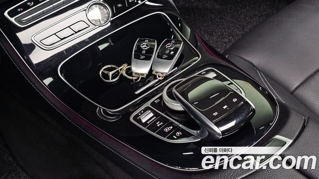 Mercedes-Benz E-Class E200 Avantgarde