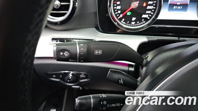 Mercedes-Benz E-Class E200 Avantgarde