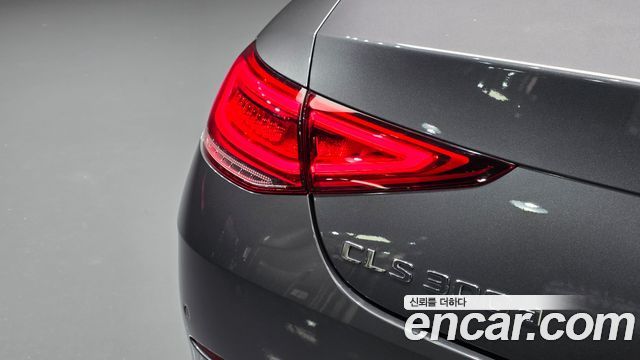 Mercedes-Benz CLS-Class CLS300d AMG Line