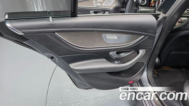 Mercedes-Benz CLS-Class CLS300d AMG Line