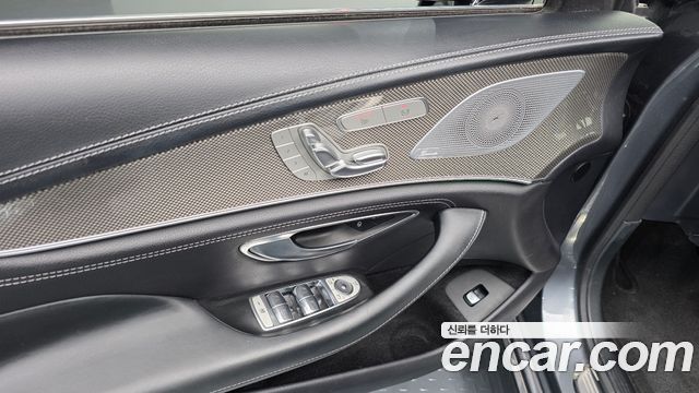 Mercedes-Benz CLS-Class CLS300d AMG Line