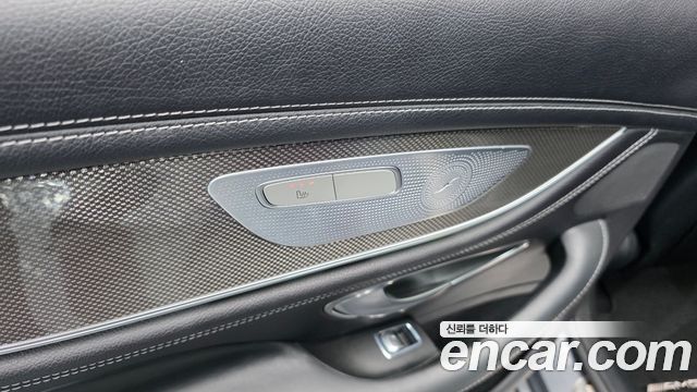 Mercedes-Benz CLS-Class CLS300d AMG Line