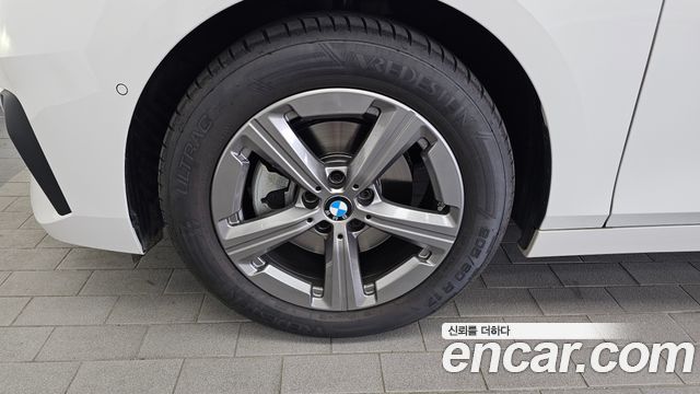 BMW 2-Series 218d Advantage