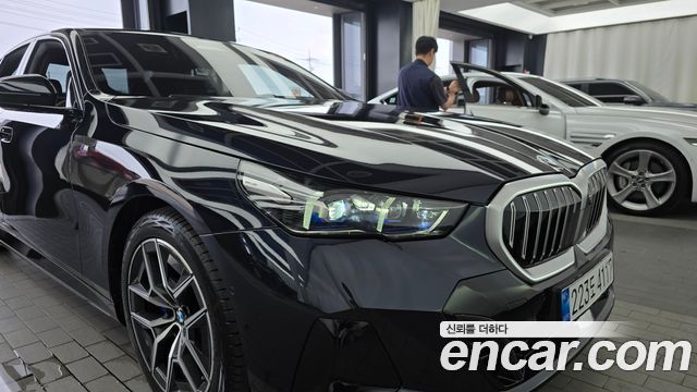 BMW 5-Series 520i M Sport