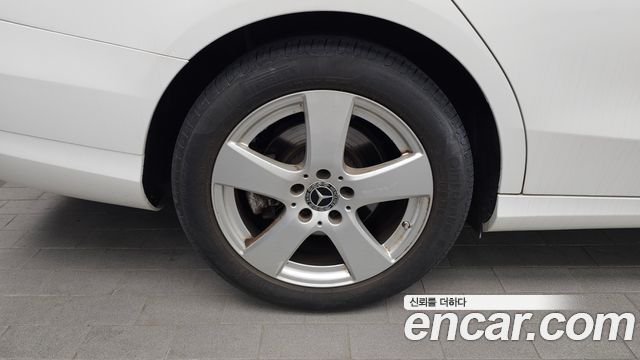 Mercedes-Benz C-Class C200