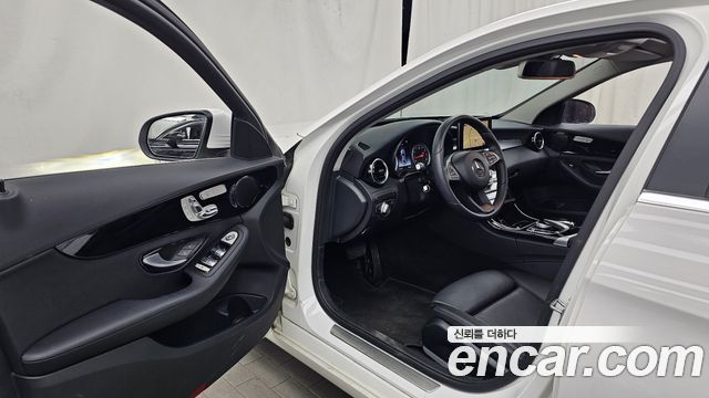 Mercedes-Benz C-Class C200