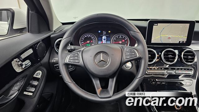 Mercedes-Benz C-Class C200