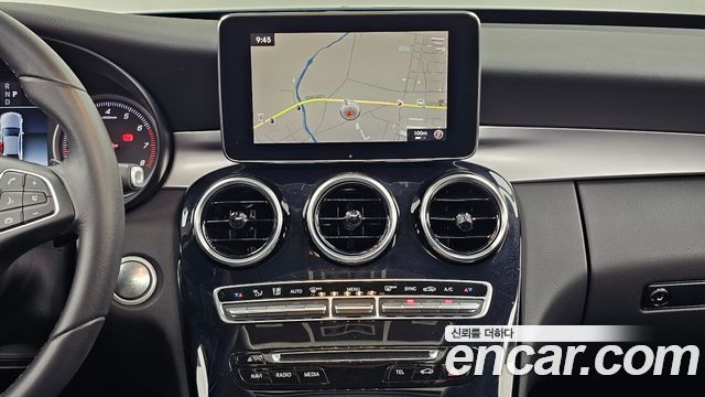 Mercedes-Benz C-Class C200